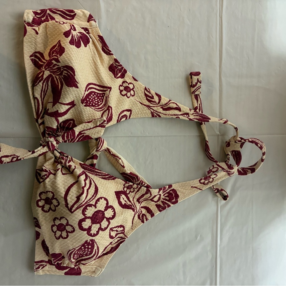 Elegant Floral Bikini Top in Cream and Maroon